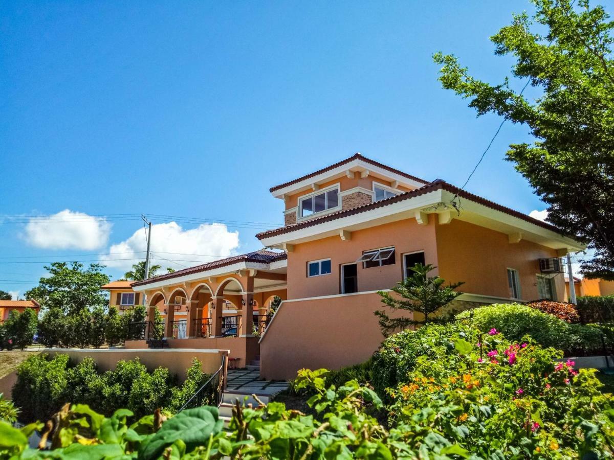 Hillview Apt W/ Pool Access - Free Wifi Tagbilaran City Ngoại thất bức ảnh